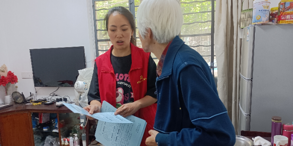 成都市新都区桂湖街道新兴社区关工委 开展“夕阳出行需谨慎 交通安全伴我行” 交通安全知识宣传志愿服务活动