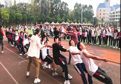 <b>成都市新都区新川外国语学校关工委举办初中部田径运动会</b>