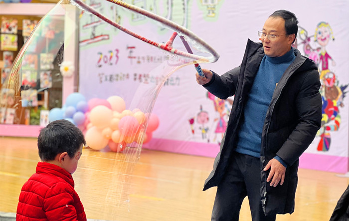 游园活动_副本.jpg