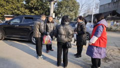<b>成都市新都区新繁街道新石村走访慰问困难儿童</b>