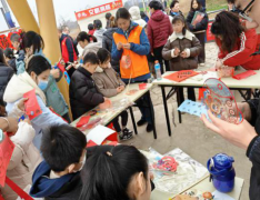 <b>成都市新都区石板滩街道狮子社区关工委开展“共绘文明新篇章、喜迎新年新风</b>
