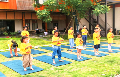 <b>成都市新都区斑竹园街道双龙村关工委开展少儿麦田瑜伽活动</b>