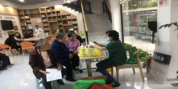 成都市新都区桂湖街道桂湖西路社区关工委 开展情暖桑榆 健康护航主题活动