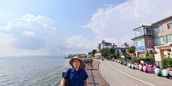 《鹧鸪天·丙午秋日洱海游》