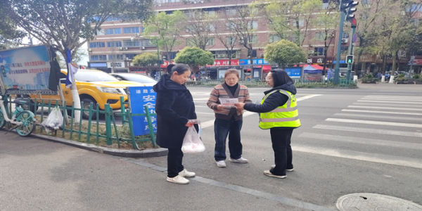 成都市新都区桂湖街道状元社区关工委开展 交通安全“减量控大”宣传工作