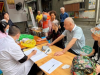 成都市新都区桂湖街道谕亭社区关工委开展 “公益义诊•爱心义剪”活动