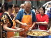 成都市新都区三河街道回龙社区关工委开展第二届美食街志愿活动