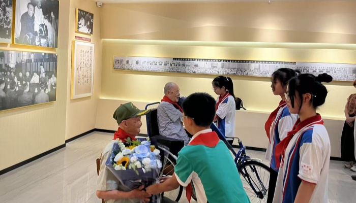 eb6eb05329a919094075871549906eea_副本.jpg